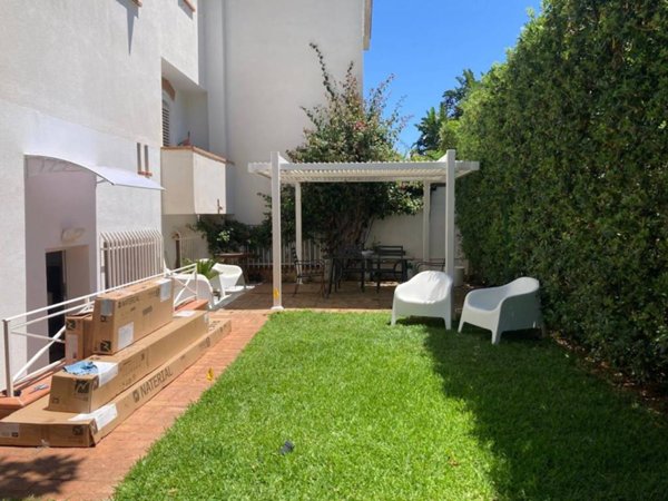 appartamento in affitto a Palermo in zona Mondello