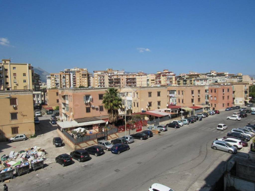 appartamento in affitto a Palermo in zona Montegrappa / Santa Rosalia