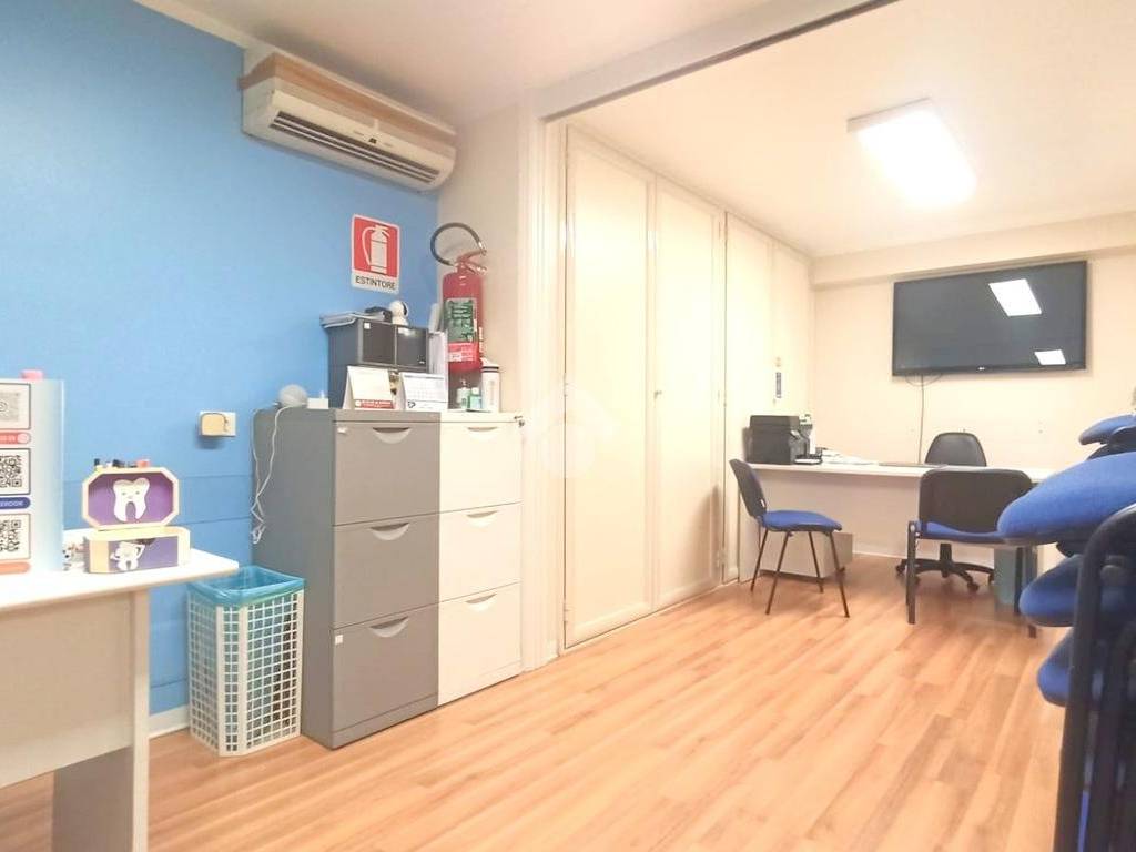 ufficio in affitto a Palermo in zona Libertà