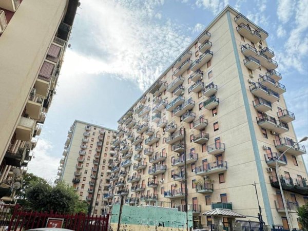 appartamento in affitto a Palermo in zona Montegrappa / Santa Rosalia