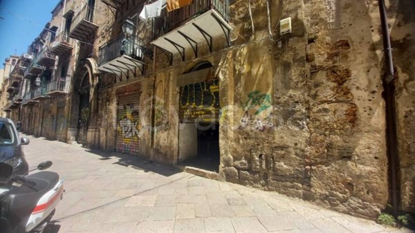 locale commerciale in affitto a Palermo