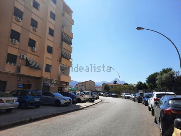 appartamento in affitto a Palermo in zona Montegrappa / Santa Rosalia