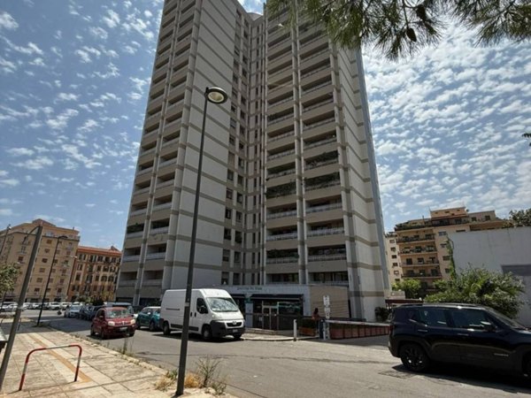 appartamento in affitto a Palermo in zona Politeama