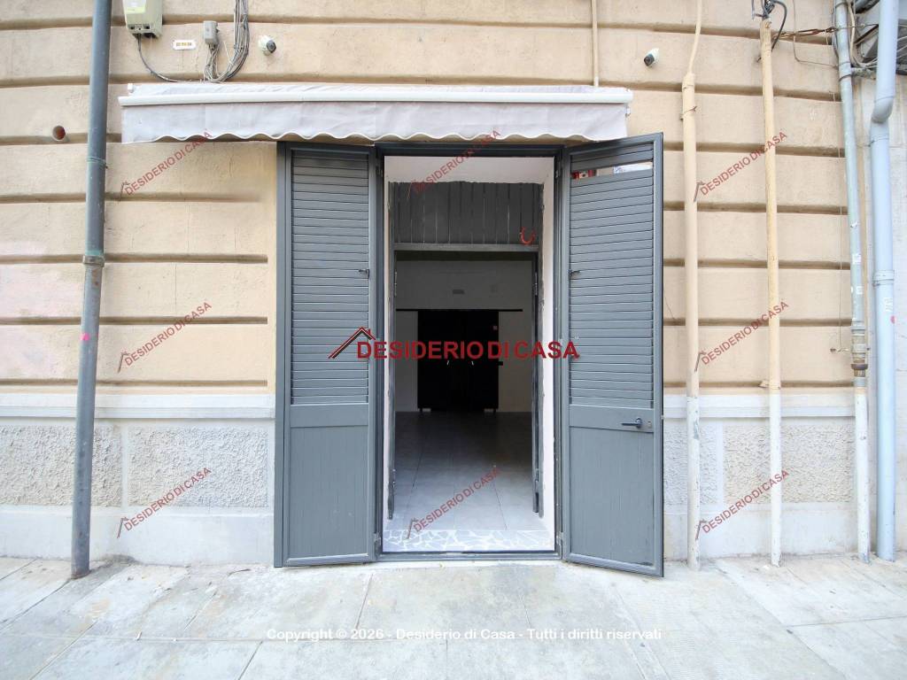 negozio in affitto a Palermo in zona Politeama