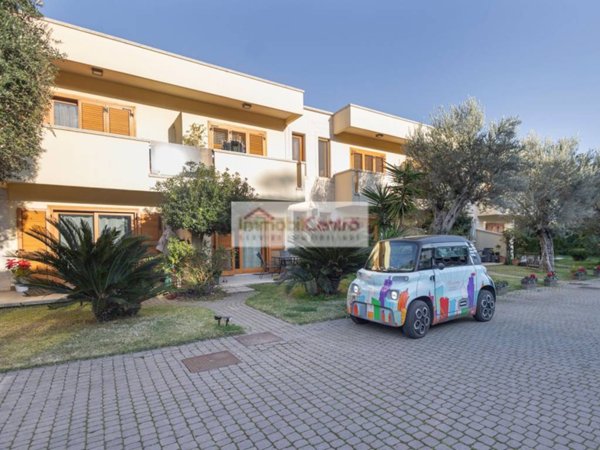casa indipendente in affitto a Palermo in zona Mondello