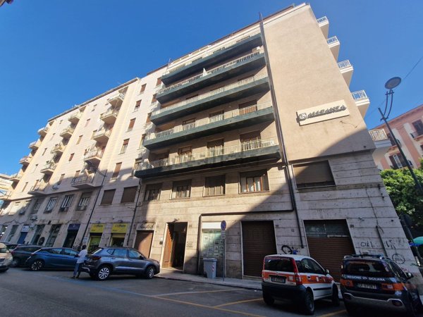 ufficio in affitto a Palermo in zona Politeama