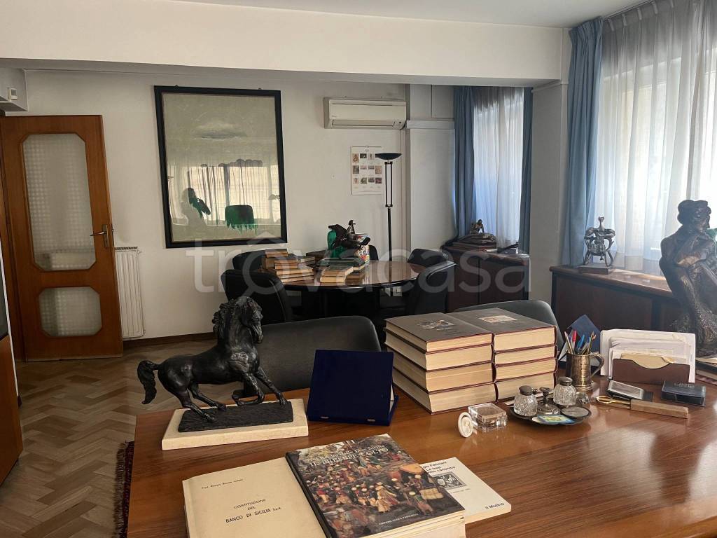 appartamento in affitto a Palermo in zona Politeama