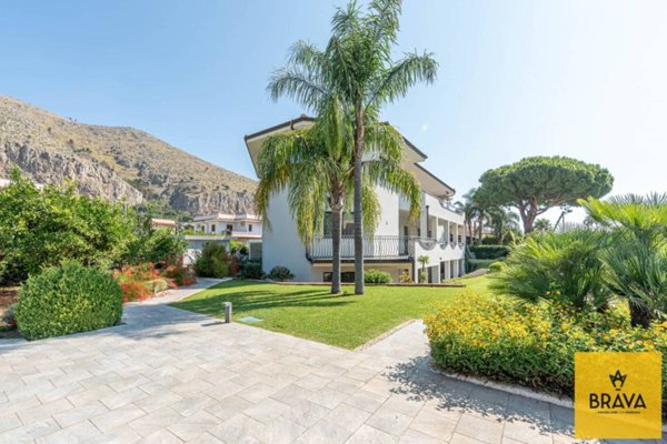 appartamento in affitto a Palermo in zona Mondello