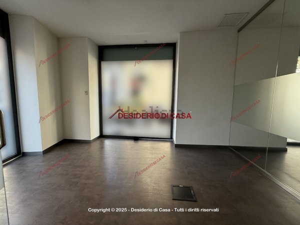 locale commerciale in affitto a Palermo
