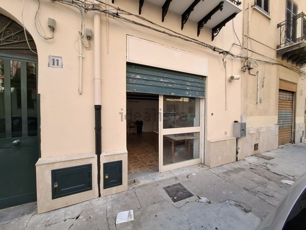 locale commerciale in affitto a Palermo in zona Montepellegrino
