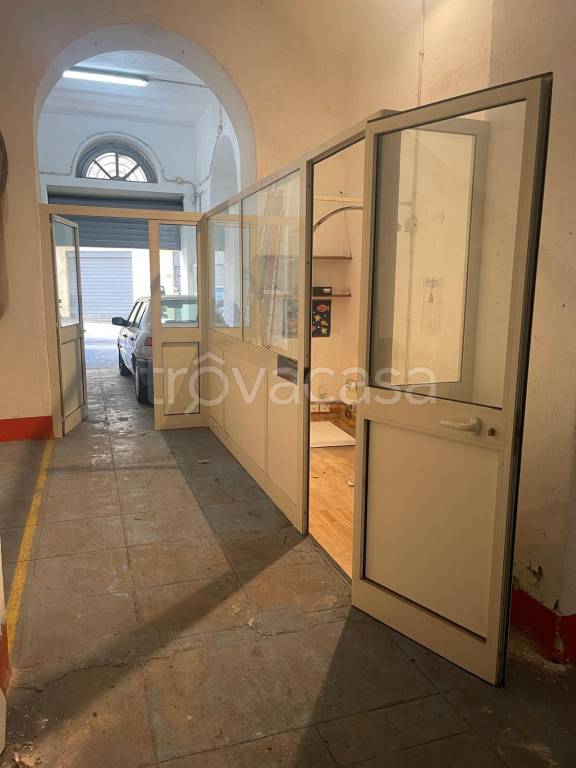 locale commerciale in affitto a Palermo in zona Libertà
