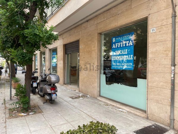 locale commerciale in affitto a Palermo in zona Libertà