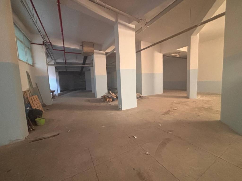 locale commerciale in affitto a Palermo in zona Politeama