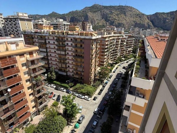 appartamento in affitto a Palermo in zona Politeama
