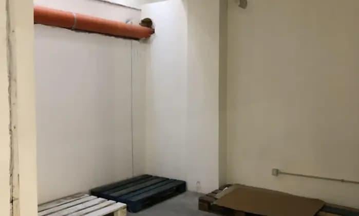 negozio in affitto a Palermo in zona Politeama