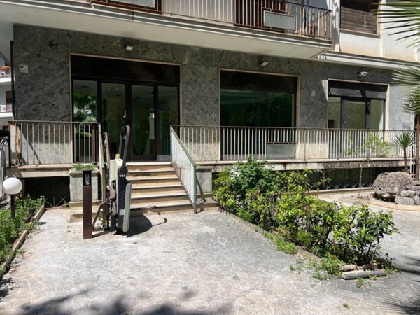 ufficio in affitto a Palermo in zona Libertà