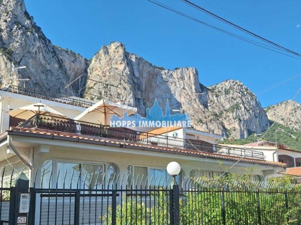 casa indipendente in affitto a Palermo in zona Addaura