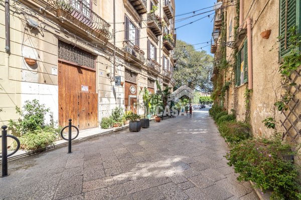 negozio in affitto a Palermo in zona Centro storico
