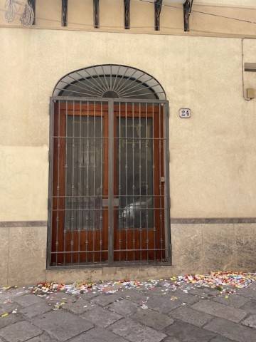 negozio in affitto a Palermo in zona Centro storico