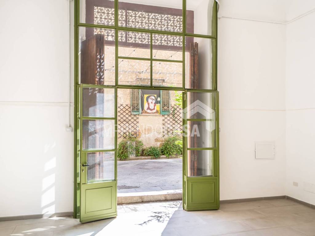 negozio in affitto a Palermo in zona Centro storico