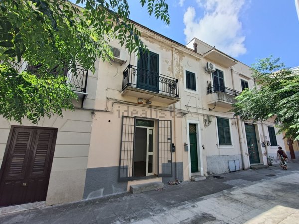 casa indipendente in affitto a Palermo in zona Calatafimi / Cuba