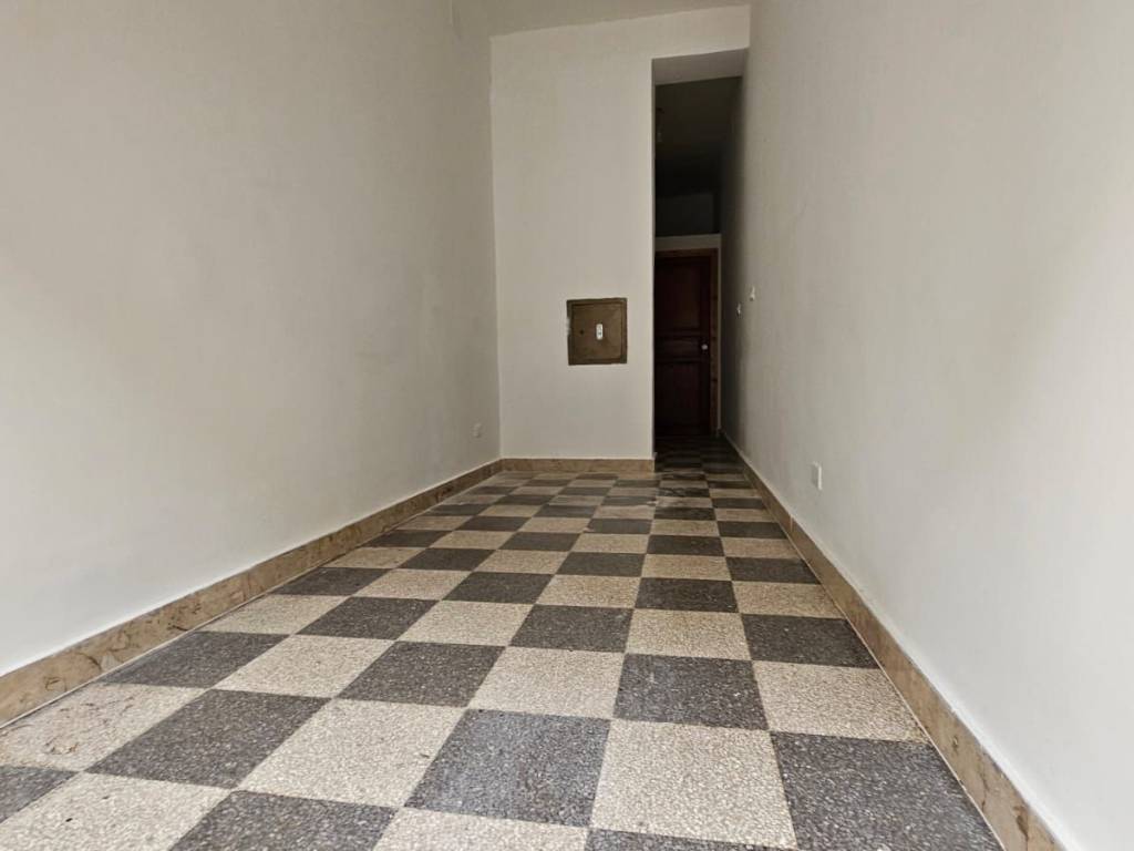 negozio in affitto a Palermo in zona Oreto