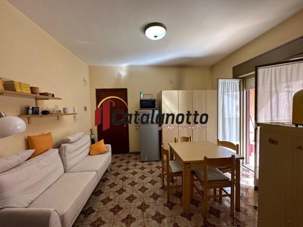 appartamento in affitto a Palermo in zona Montegrappa / Santa Rosalia