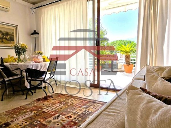 casa indipendente in affitto a Palermo in zona Mondello