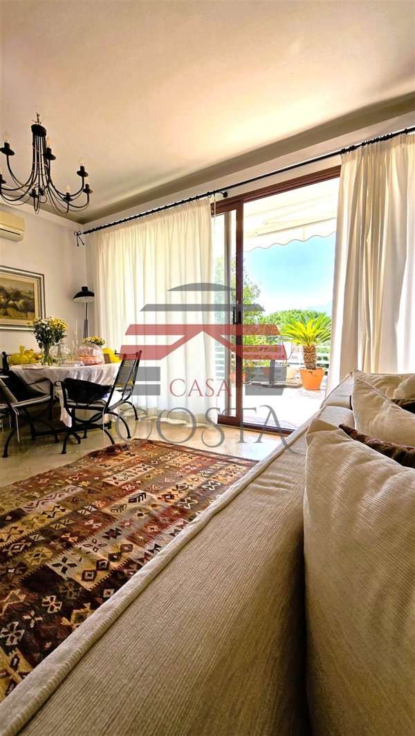 casa indipendente in affitto a Palermo in zona Mondello