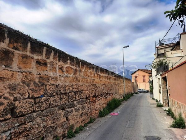negozio in affitto a Palermo in zona Montepellegrino