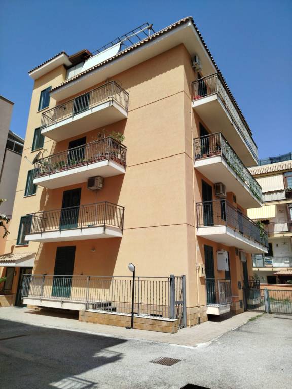 appartamento in affitto a Palermo