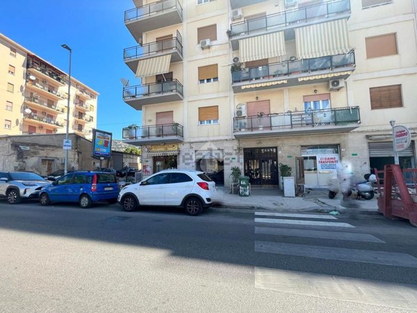 locale commerciale in affitto a Palermo in zona San Lorenzo