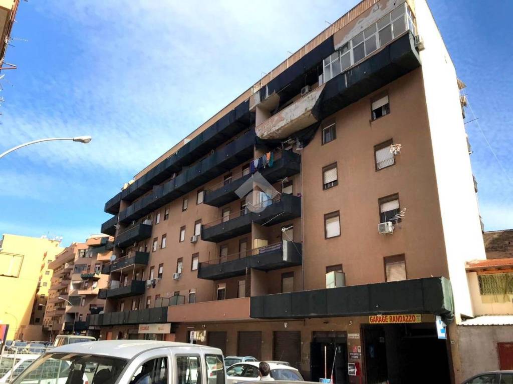 appartamento in affitto a Palermo in zona Montegrappa / Santa Rosalia