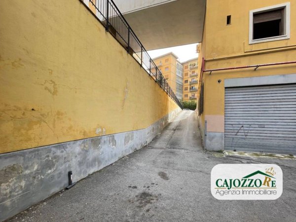 locale di sgombero in affitto a Palermo in zona Resuttana