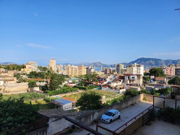appartamento in affitto a Palermo in zona Montepellegrino