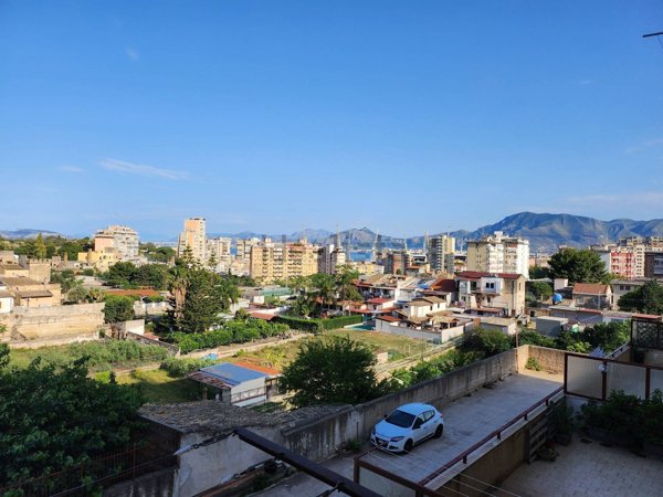 appartamento in affitto a Palermo in zona Montepellegrino