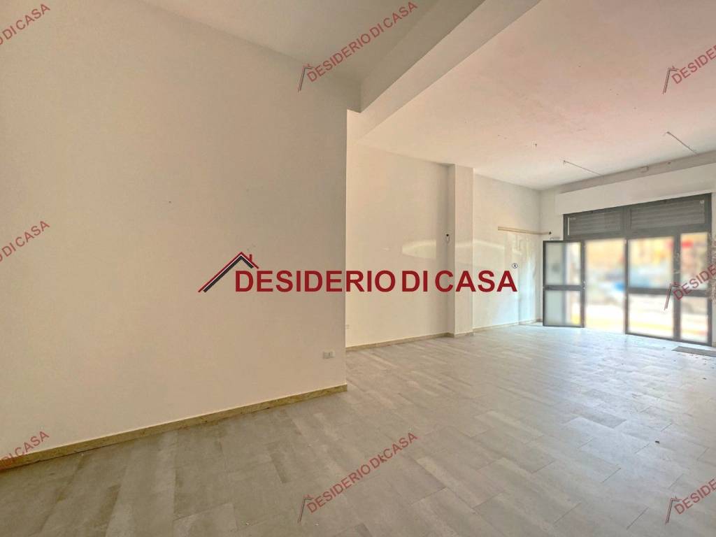 negozio in affitto a Palermo in zona Politeama