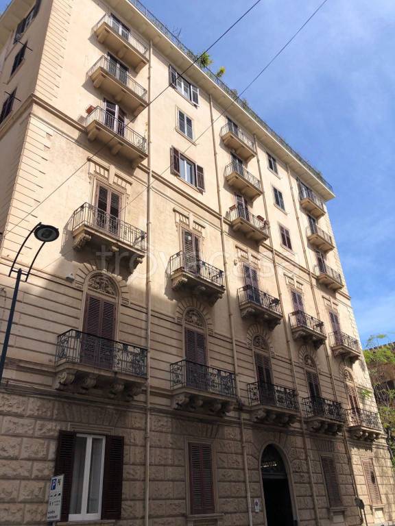 appartamento in affitto a Palermo in zona Politeama