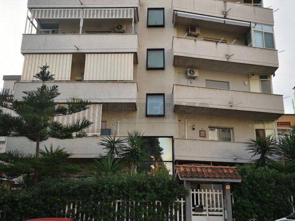appartamento in affitto a Palermo in zona Zisa