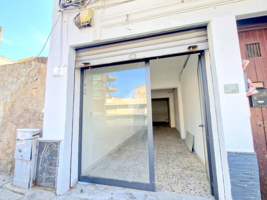 locale commerciale in affitto a Palermo in zona Brancaccio