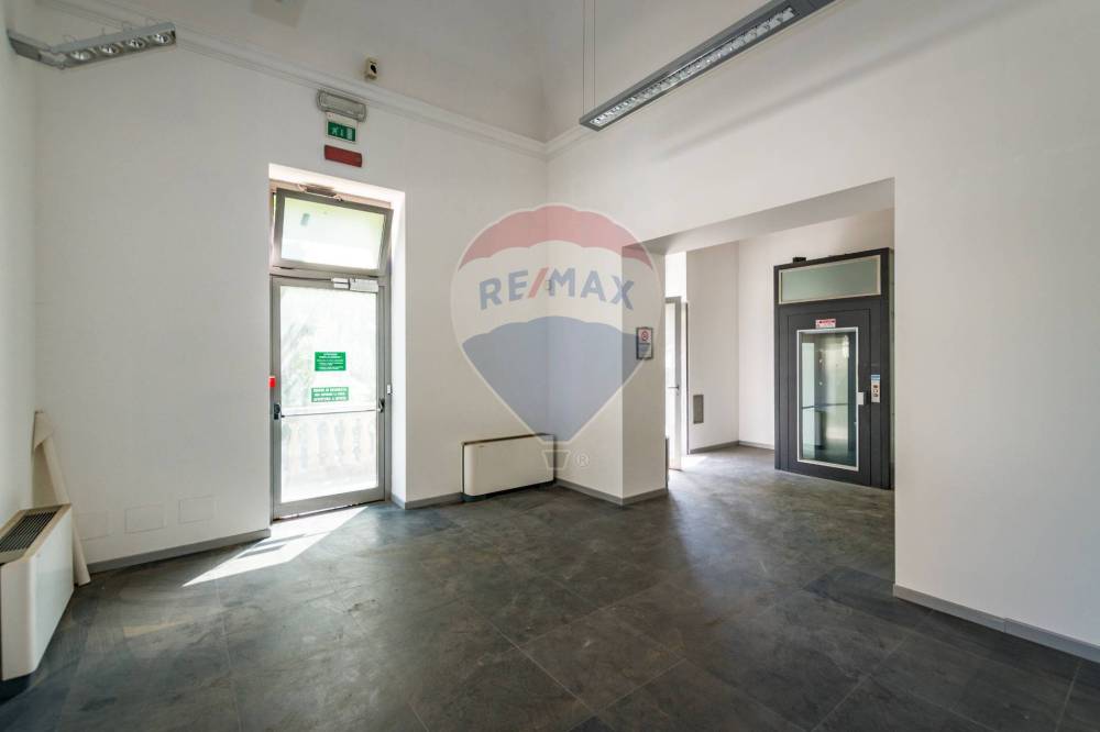 locale commerciale in affitto a Palermo in zona Libertà