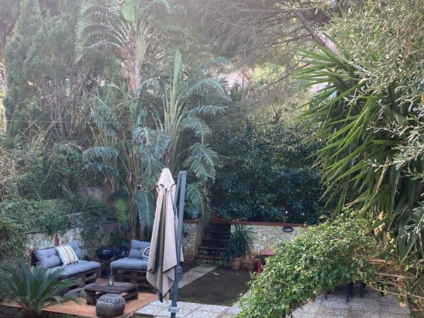 casa indipendente in affitto a Palermo in zona Mondello