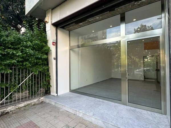 negozio in affitto a Palermo in zona Libertà