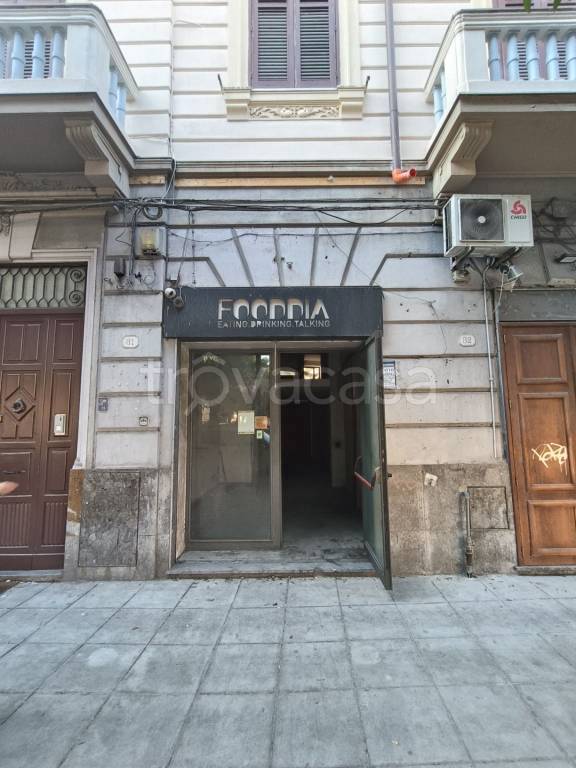 negozio in affitto a Palermo in zona Politeama
