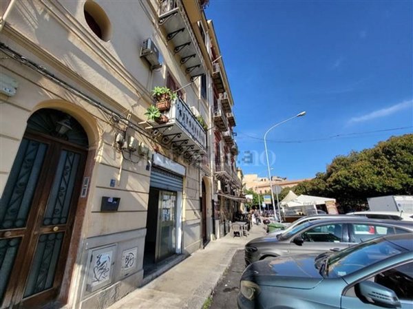 casa indipendente in affitto a Palermo in zona Libertà