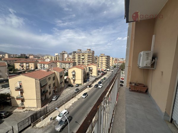 appartamento in affitto a Palermo in zona Roccella
