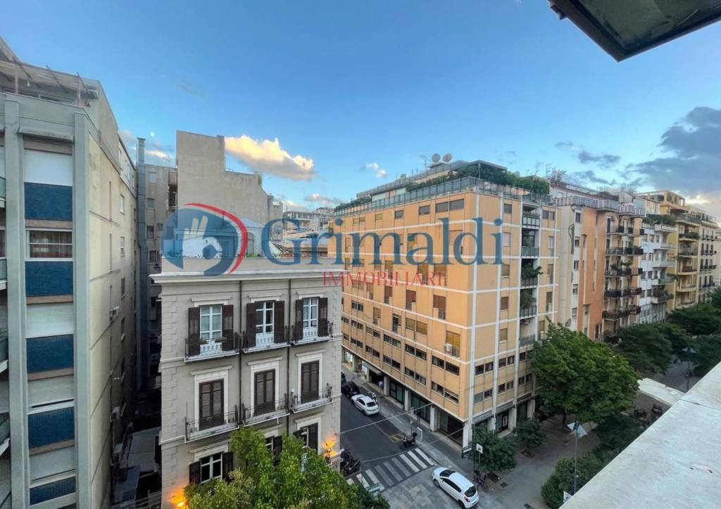 appartamento in affitto a Palermo in zona Politeama