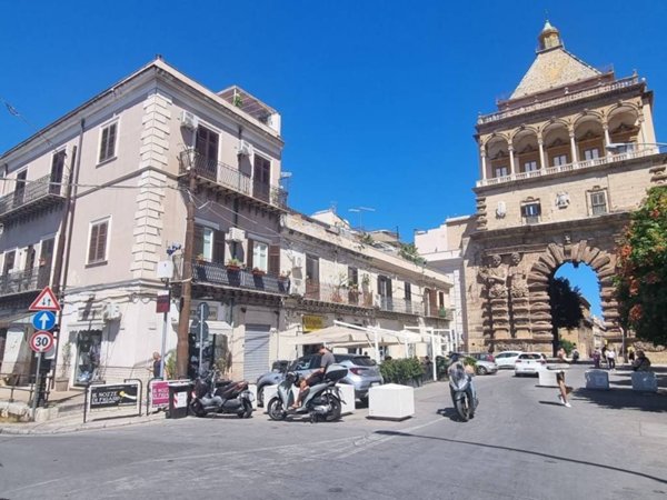 negozio in affitto a Palermo in zona Centro storico