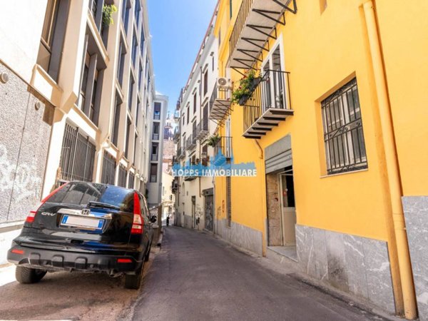 negozio in affitto a Palermo in zona Centro storico