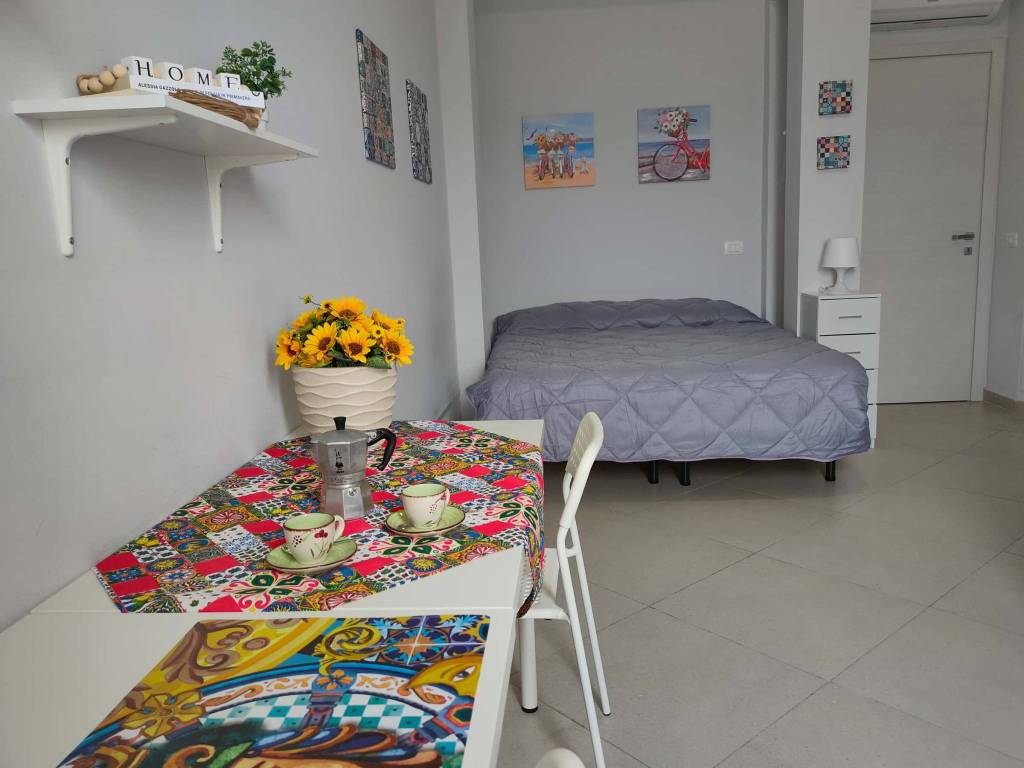 appartamento in affitto a Palermo in zona Montegrappa / Santa Rosalia